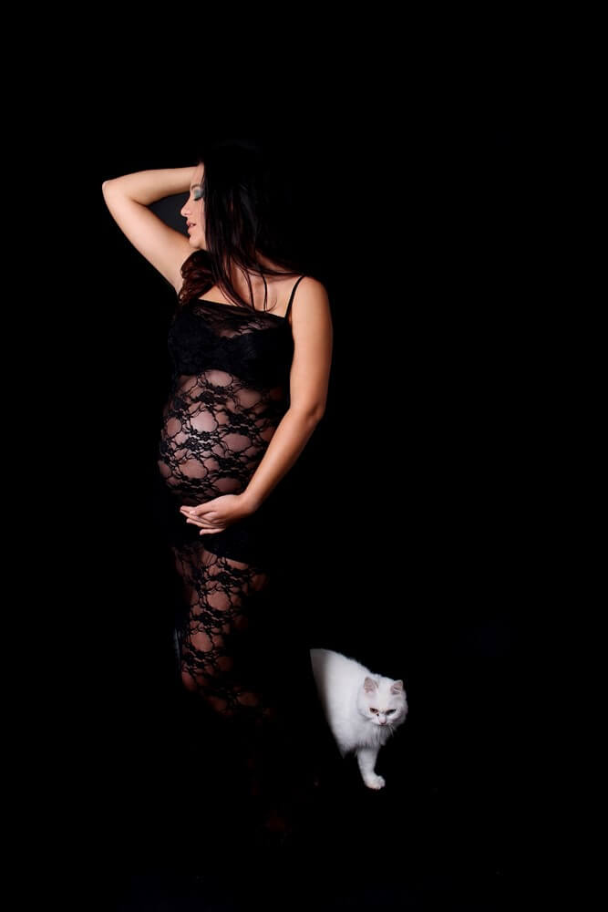צילומי היריון בסטודיו - צילום: דנה אופיר